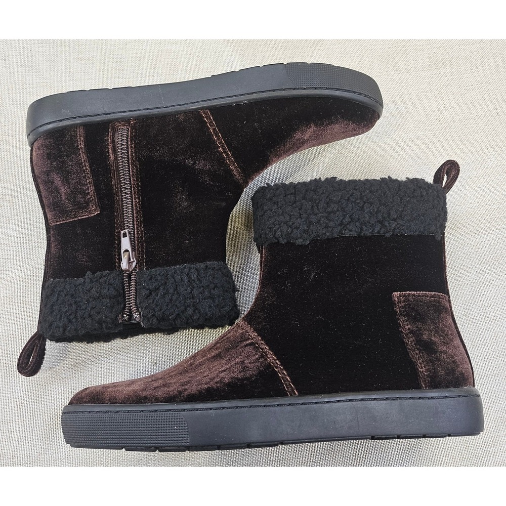 Logo Lori Goldstein Victoria Velvet Ankle Boots Side Zip Faux Fur Lined Wm 5.5M